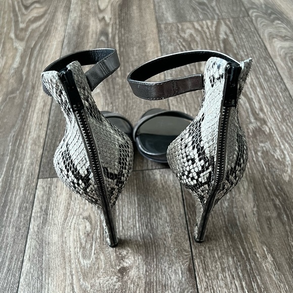 Joie Abbott Sandal - Picture 6 of 11